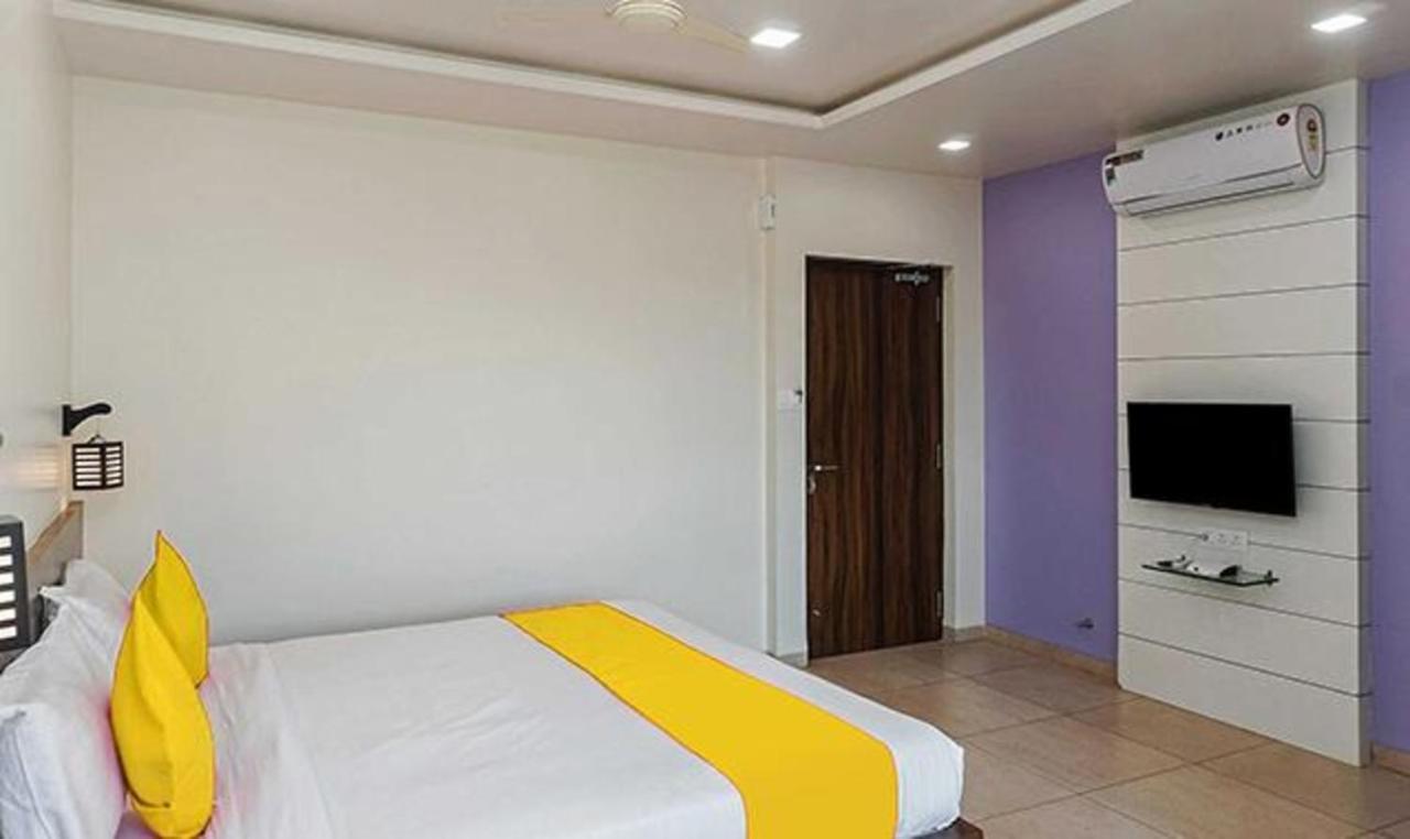 Fabhotel Karishma Palace Supe Exteriör bild